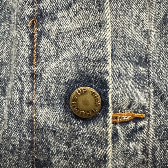 Vintage 80s THUMBS UP T.M. Distressed Trucker Jean Jacket in Blue - Picture 4 of 11